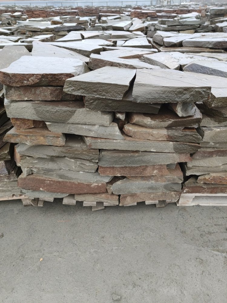 Плитняк песчаник серо-зелёный для мощения 60-65 мм купить в Челябинске