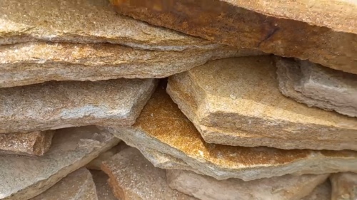 Плитняк златолит жёлтый золотистый для отмостки купить в Челябинске