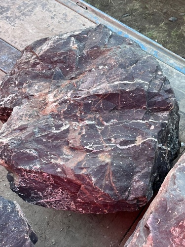 Камни для ландшафтного дизайна красно-фиолетовые 10-60 килограмм купить в Челябинске