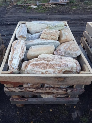 Златолит жёлтый, жёлто-зелёный глыбки и валуны для ланшафтного дизайна купить в Челябинске