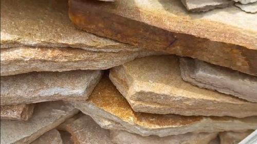 Плитняк златолит жёлтый золотистый для отмостки купить в Челябинске