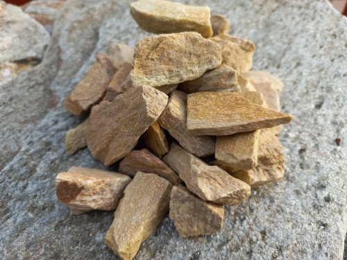 Златолит жёлтый декоративная каменная крошка купить в Челябинске