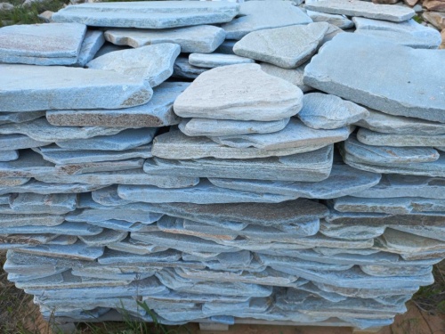 Плитняк златолит зелёный галтованный для цоколя купить в Челябинске